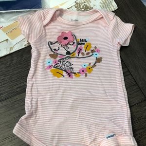 short sleeve Gerber fox onesie